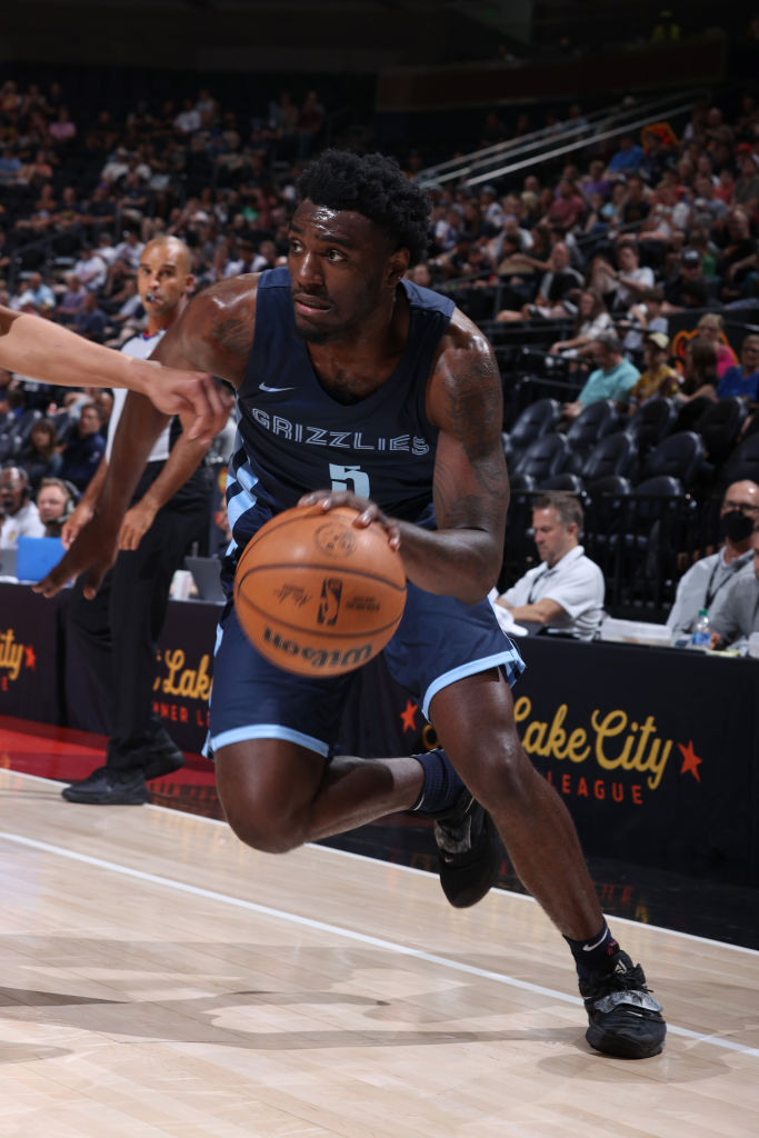 而受到了广 而受到了广