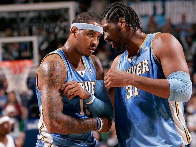 足球比赛中 足球比赛中