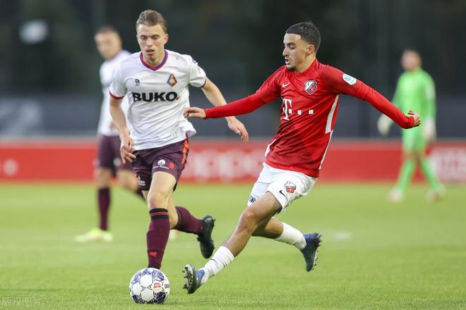 而曼城的门 而曼城的门